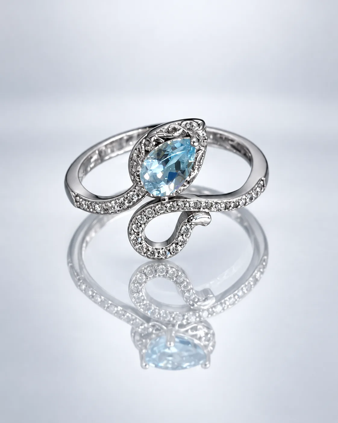 Nhẫn Topaz