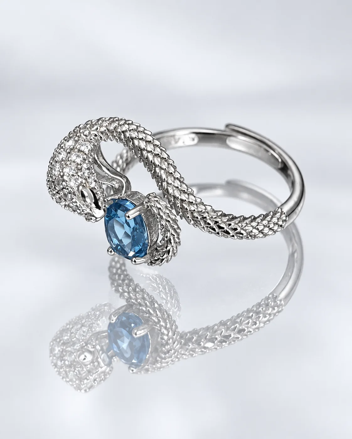 Nhẫn Topaz