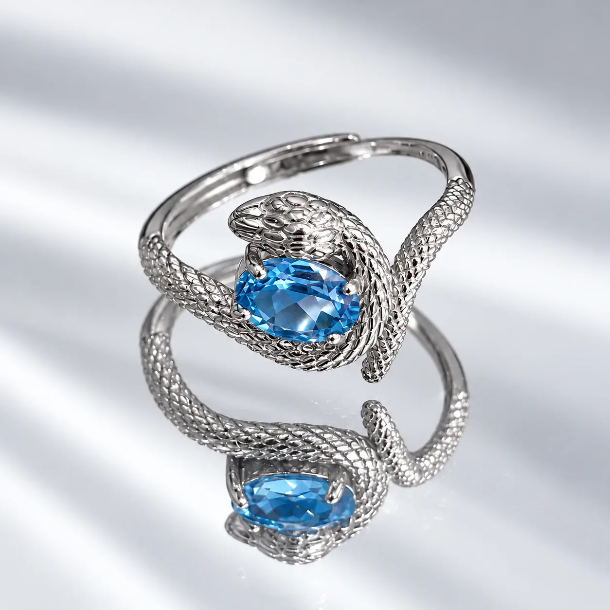 Nhẫn Topaz
